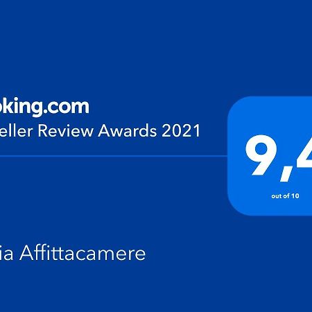Silvia Affittacamere 兰佩杜萨 外观 照片